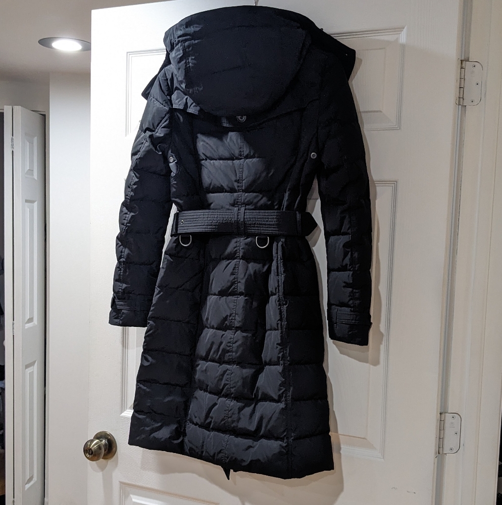 Burberry coat - Picture 3 of 7